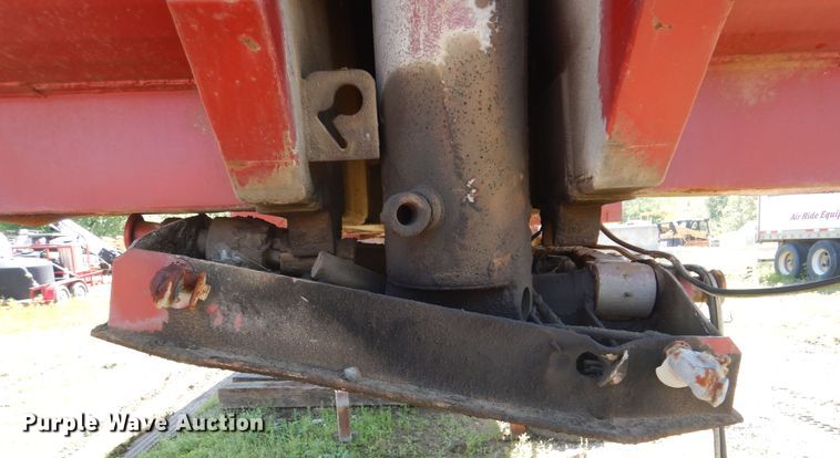 image for item DI2492 1999 Steco end dump trailer