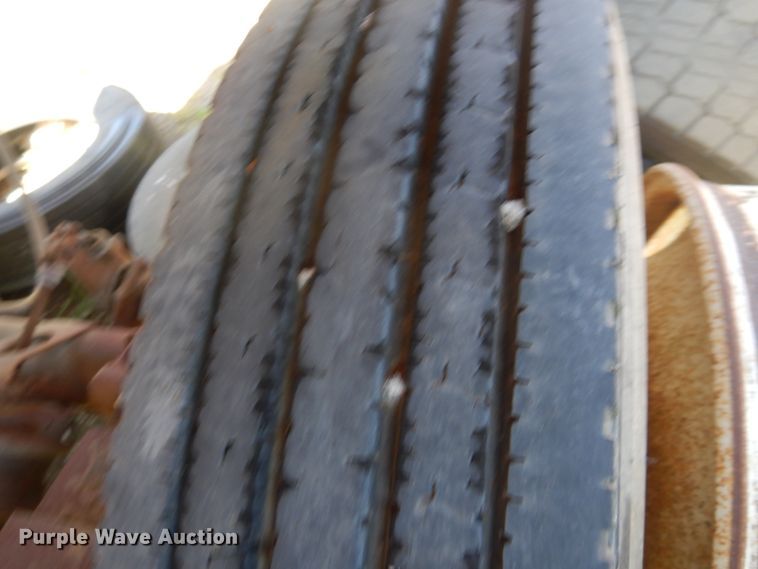 image for item DI2492 1999 Steco end dump trailer