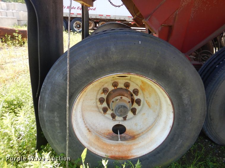 image for item DI2492 1999 Steco end dump trailer