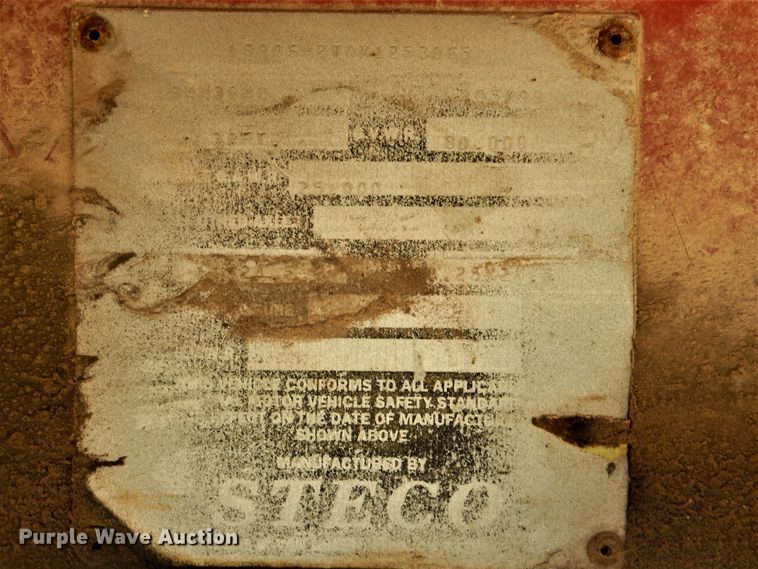 image for item DI2492 1999 Steco end dump trailer