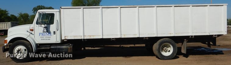 image for item DI2494 1997 International 4700 flatbed truck