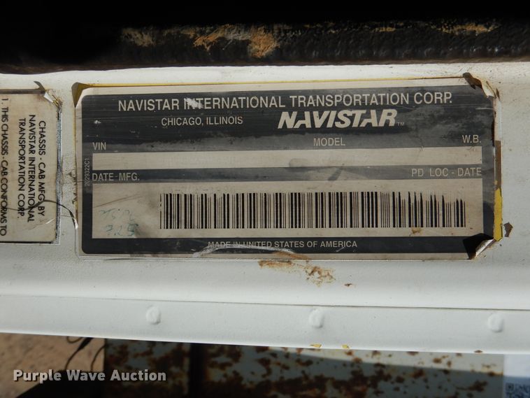 image for item DI2494 1997 International 4700 flatbed truck