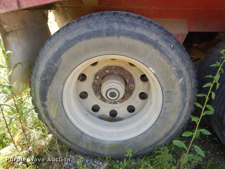 image for item DI2495 1998 Travis S-96 end dump trailer