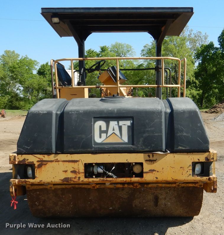 image for item DI2497 2001 Caterpillar CB-634C double drum roller