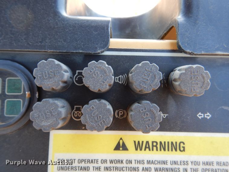 image for item DI2497 2001 Caterpillar CB-634C double drum roller