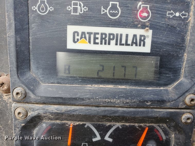 image for item DJ3117 1999 Vermeer TG525 tub grinder