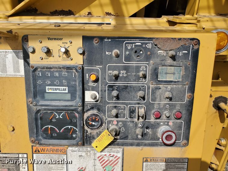 image for item DJ3117 1999 Vermeer TG525 tub grinder