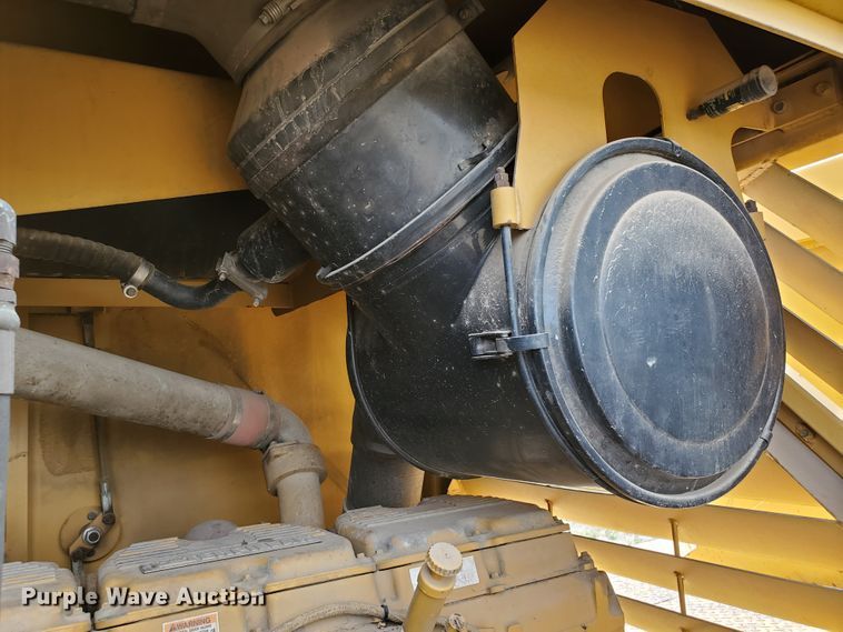 image for item DJ3117 1999 Vermeer TG525 tub grinder