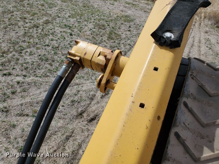 image for item DJ3117 1999 Vermeer TG525 tub grinder