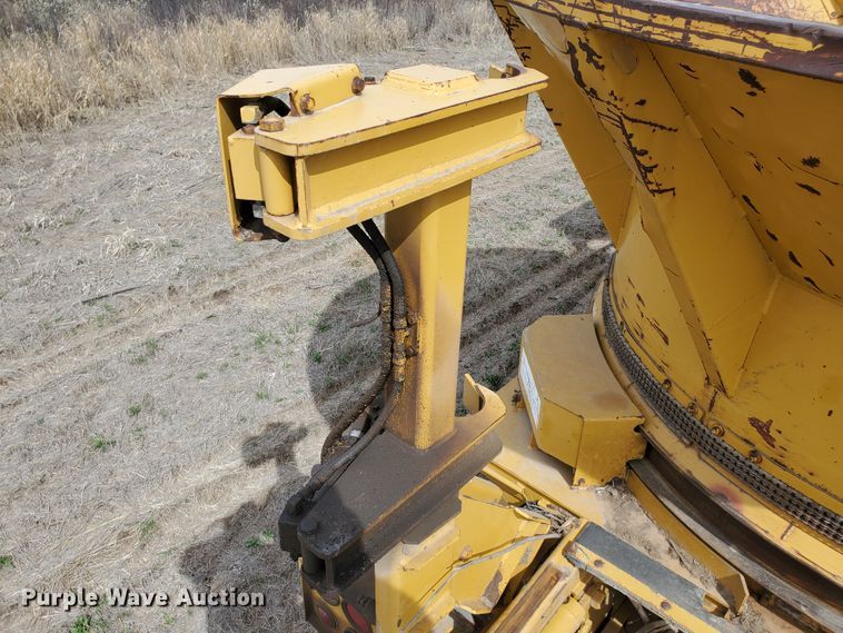 image for item DJ3117 1999 Vermeer TG525 tub grinder