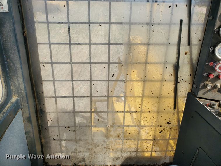 image for item DJ3117 1999 Vermeer TG525 tub grinder