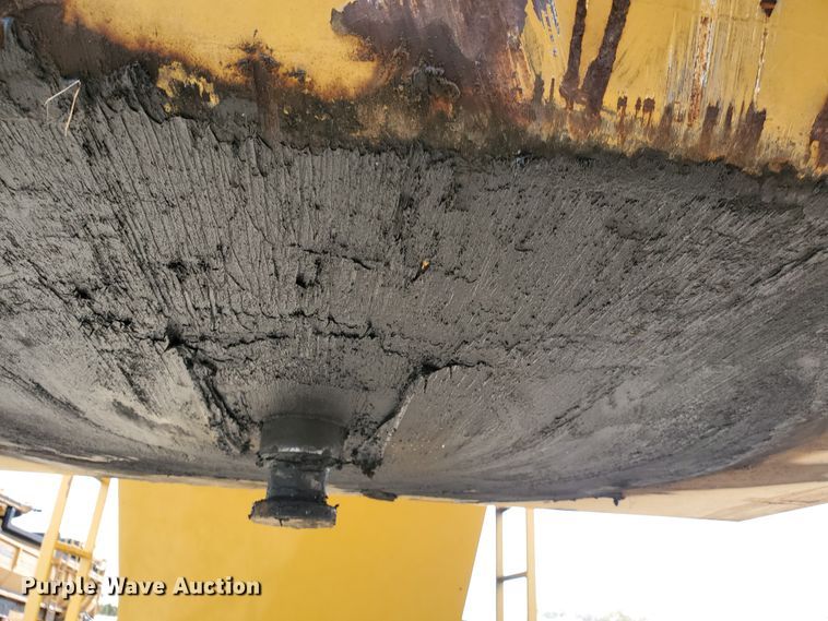 image for item DJ3117 1999 Vermeer TG525 tub grinder