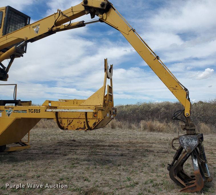 image for item DJ3117 1999 Vermeer TG525 tub grinder