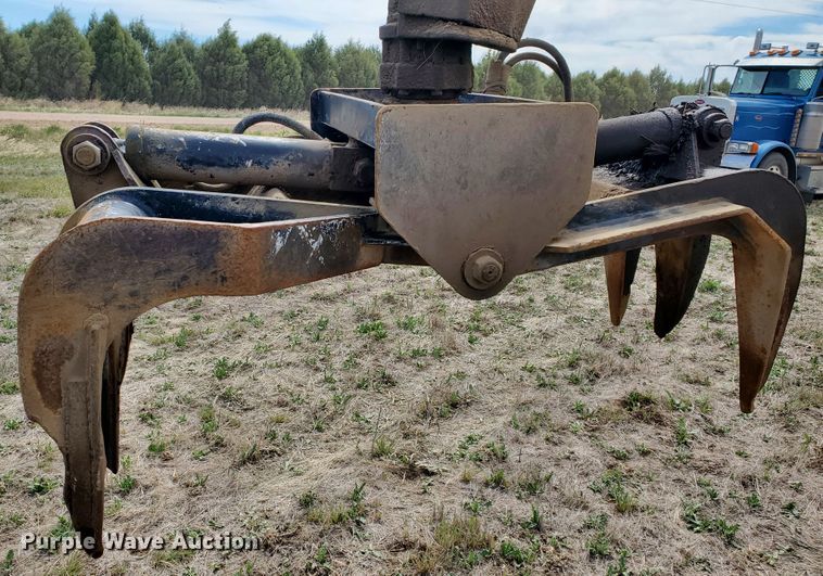 image for item DJ3117 1999 Vermeer TG525 tub grinder