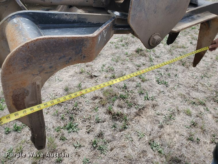 image for item DJ3117 1999 Vermeer TG525 tub grinder