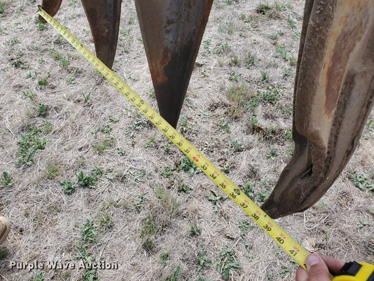 image for item DJ3117 1999 Vermeer TG525 tub grinder