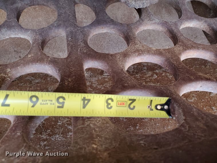 image for item DJ3117 1999 Vermeer TG525 tub grinder