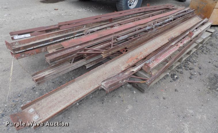 image for item DO9348 Steel trusses