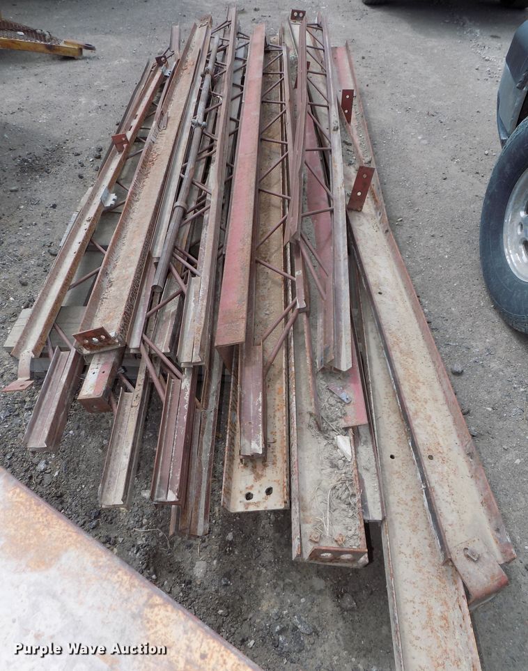 image for item DO9348 Steel trusses