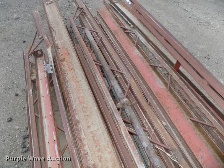 image for item DO9348 Steel trusses