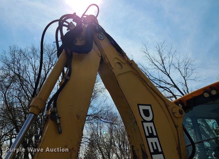 image for item EL9802 2007 John Deere 710G  backhoe