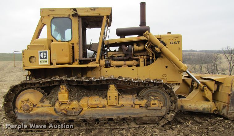 image for item FD9417 1976 Caterpillar D9H  crawler dozer
