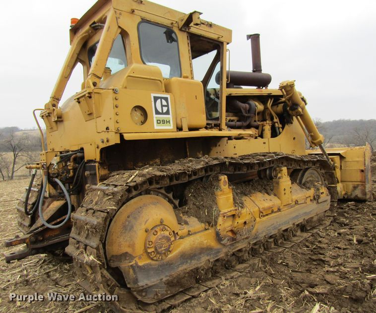 image for item FD9417 1976 Caterpillar D9H  crawler dozer