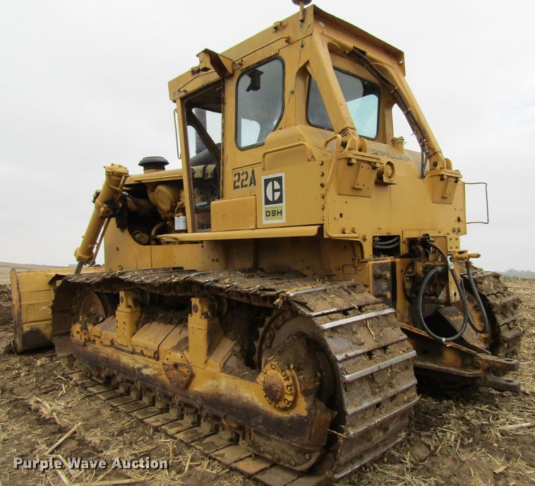image for item FD9417 1976 Caterpillar D9H  crawler dozer