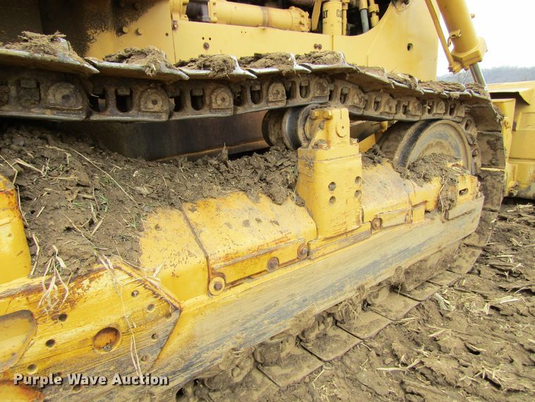 image for item FD9417 1976 Caterpillar D9H  crawler dozer