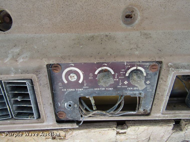 image for item FD9417 1976 Caterpillar D9H  crawler dozer