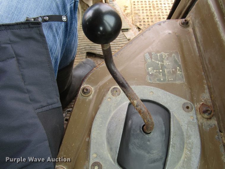 image for item FD9418 1986 Caterpillar D6H  crawler dozer