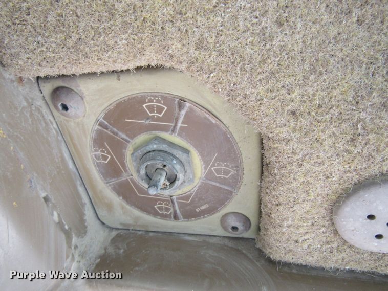 image for item FD9418 1986 Caterpillar D6H  crawler dozer