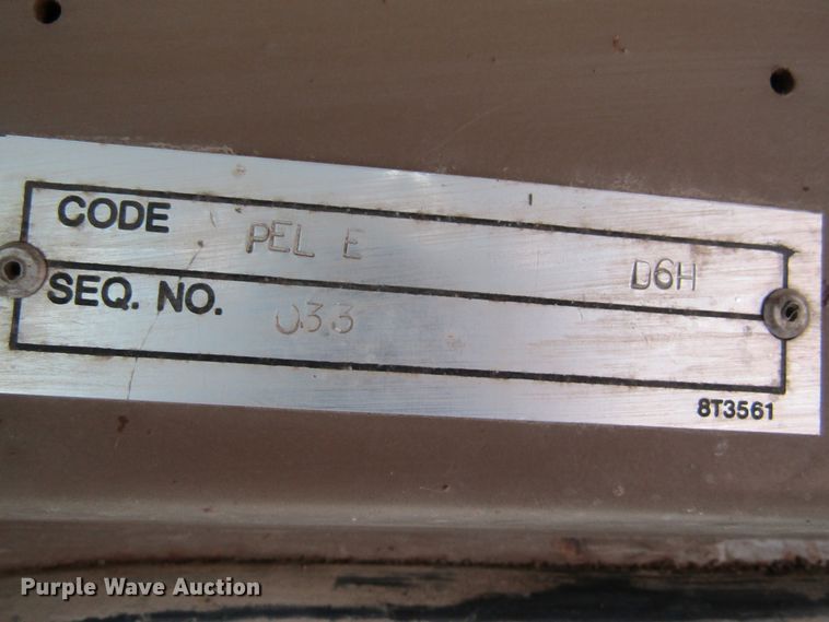 image for item FD9418 1986 Caterpillar D6H  crawler dozer