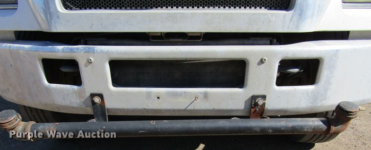 image for item FD9423 2006 Ford F750 Super Duty water truck