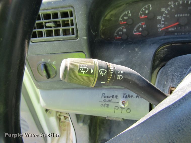 image for item FD9423 2006 Ford F750 Super Duty water truck