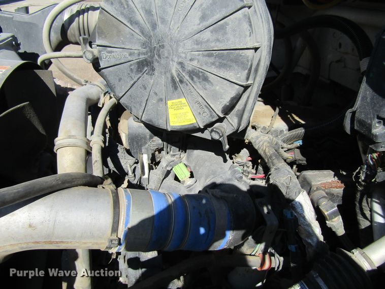 image for item FD9423 2006 Ford F750 Super Duty water truck