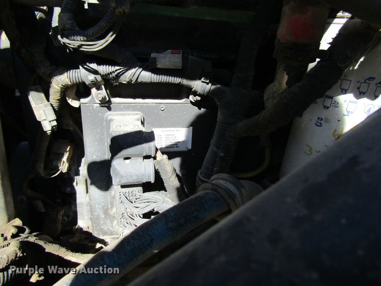 image for item FD9423 2006 Ford F750 Super Duty water truck