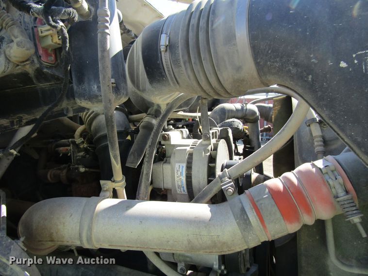 image for item FD9423 2006 Ford F750 Super Duty water truck