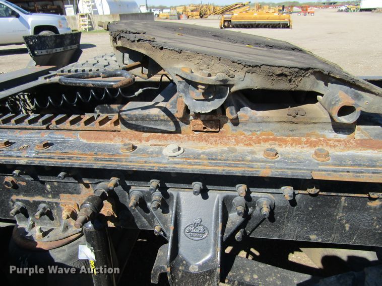 image for item FD9424 2004 Mack CH613 semi truck