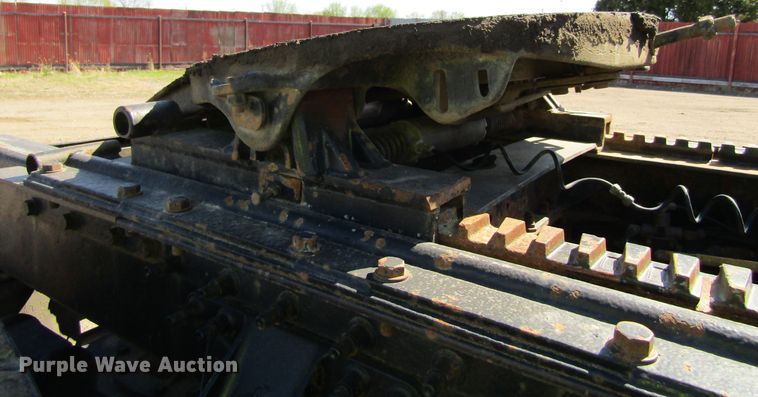 image for item FD9424 2004 Mack CH613 semi truck