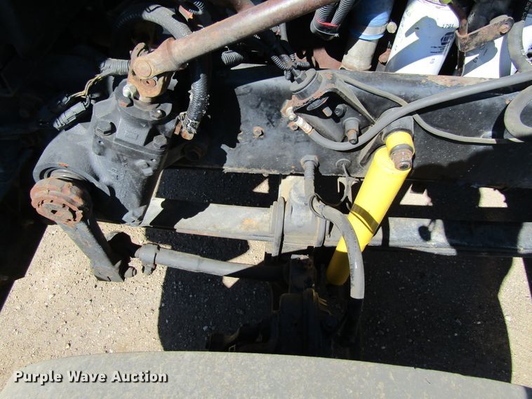 image for item FD9424 2004 Mack CH613 semi truck