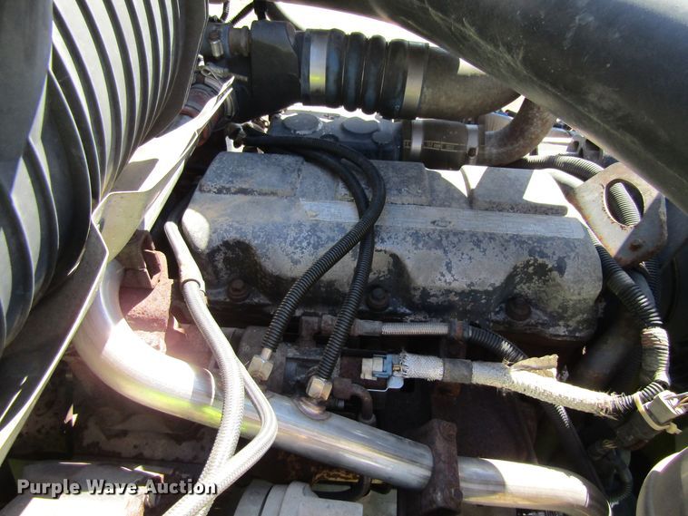 image for item FD9424 2004 Mack CH613 semi truck