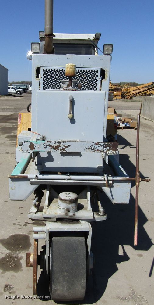 image for item FD9425 2002 Boart Longyear PC390S pavement grinder