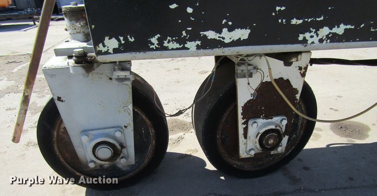 image for item FD9425 2002 Boart Longyear PC390S pavement grinder