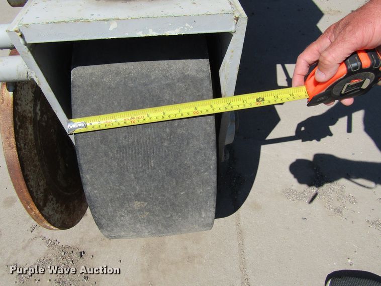 image for item FD9425 2002 Boart Longyear PC390S pavement grinder