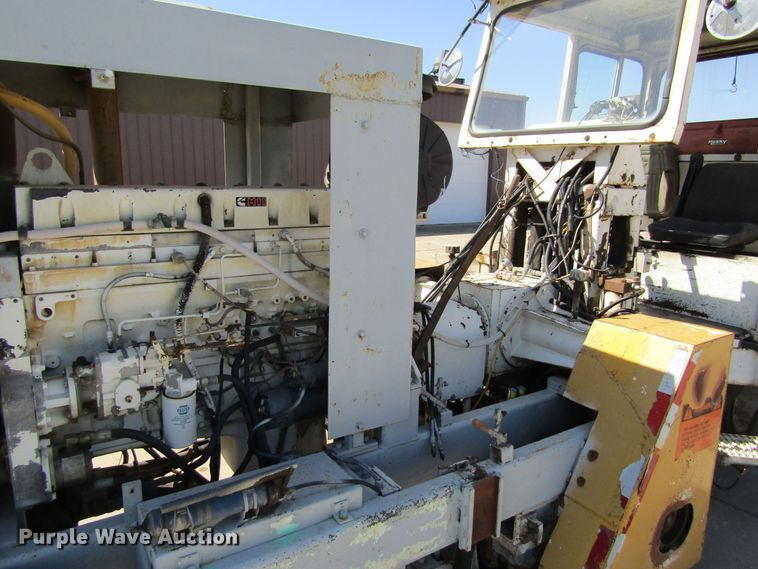 image for item FD9425 2002 Boart Longyear PC390S pavement grinder