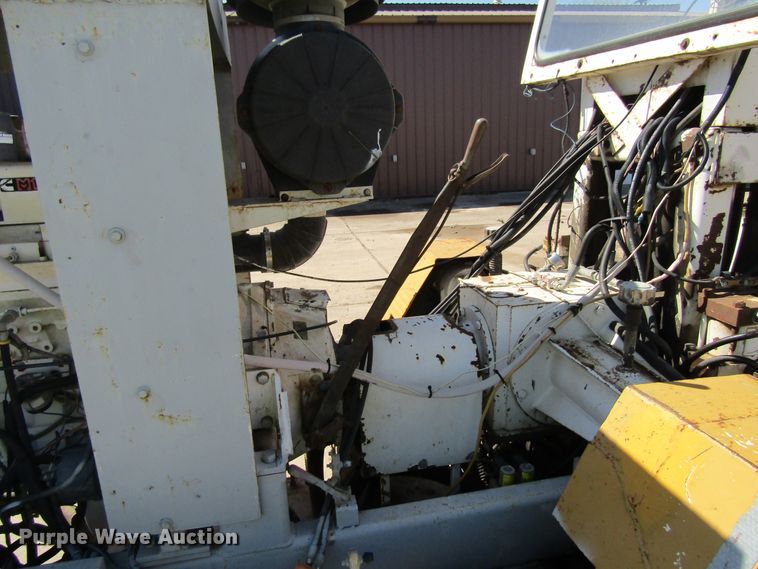 image for item FD9425 2002 Boart Longyear PC390S pavement grinder