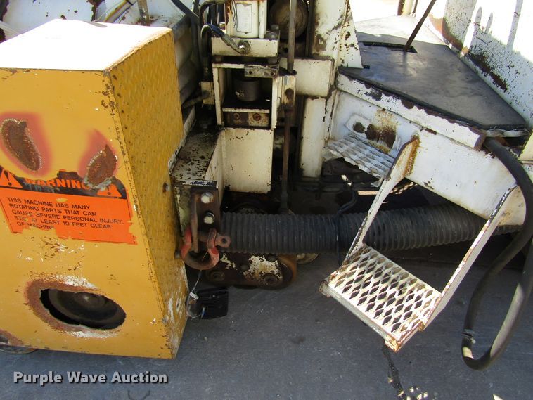 image for item FD9425 2002 Boart Longyear PC390S pavement grinder