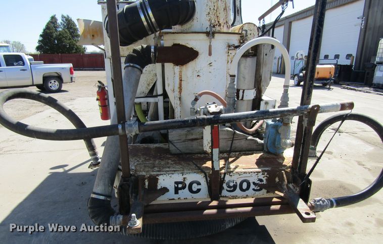 image for item FD9425 2002 Boart Longyear PC390S pavement grinder