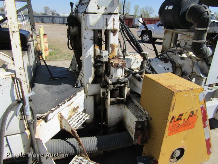 image for item FD9425 2002 Boart Longyear PC390S pavement grinder